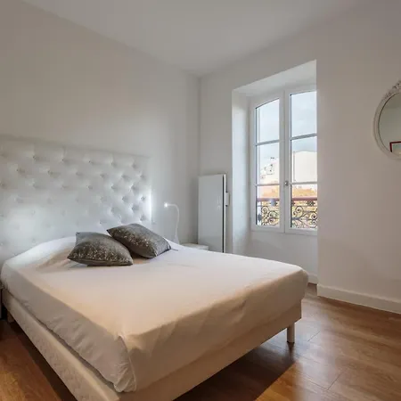 Izokina Keyweek 2 Bedroom In Apartman